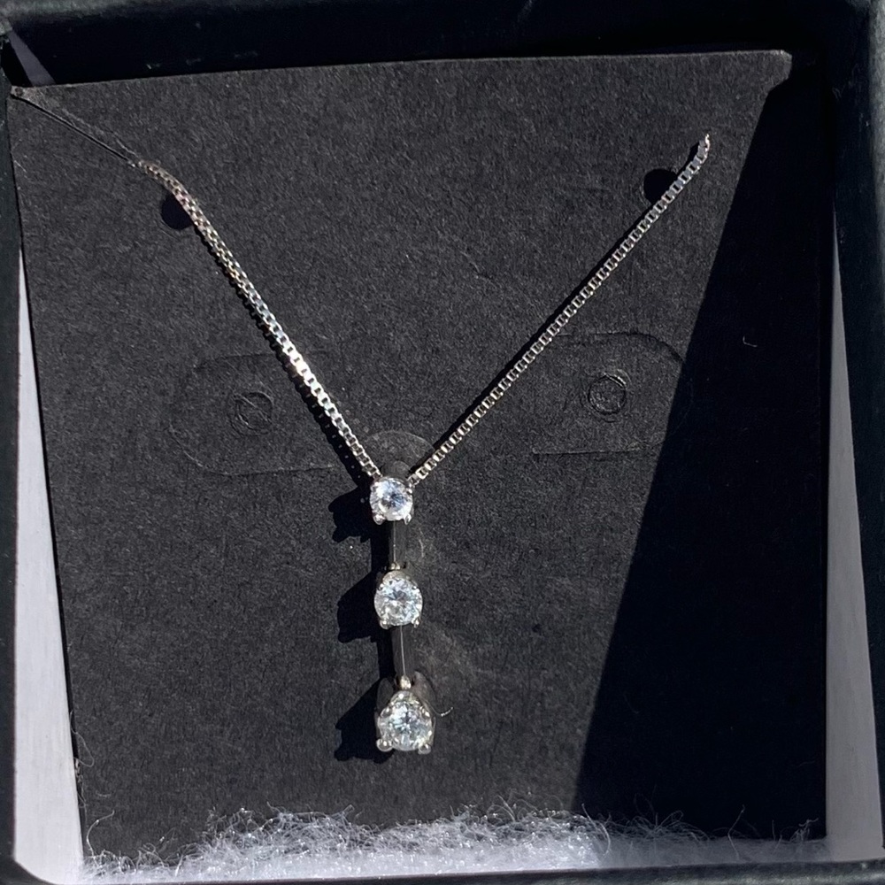 Three stone diamond necklace